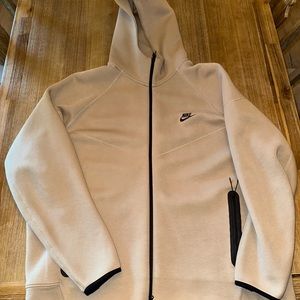 Nike Tech Fleece 2023 NWOT